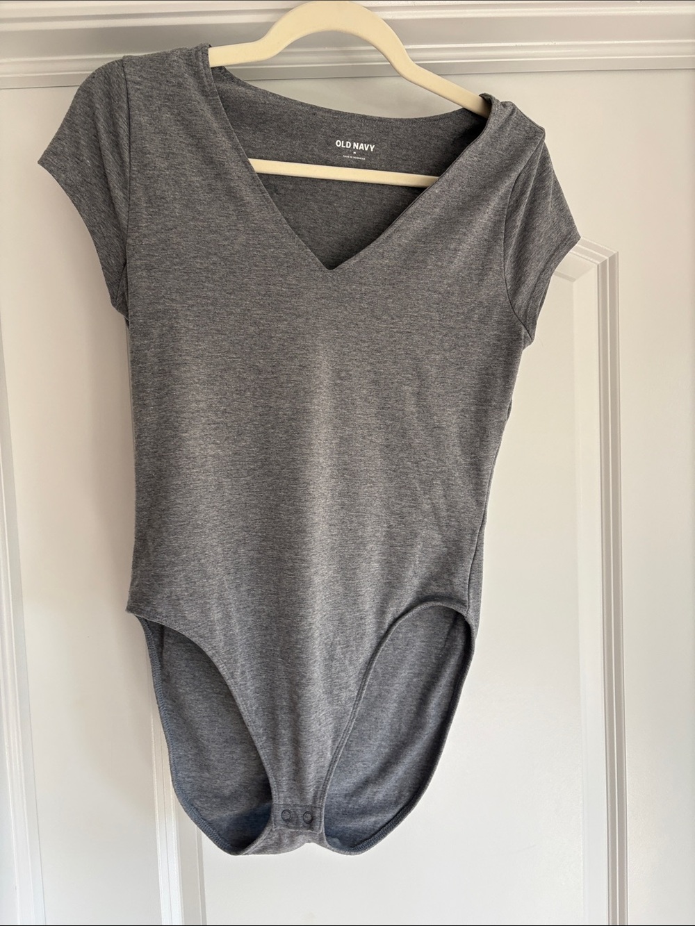 Old Navy Gray V-Neck Short Sleeve Bodysuit